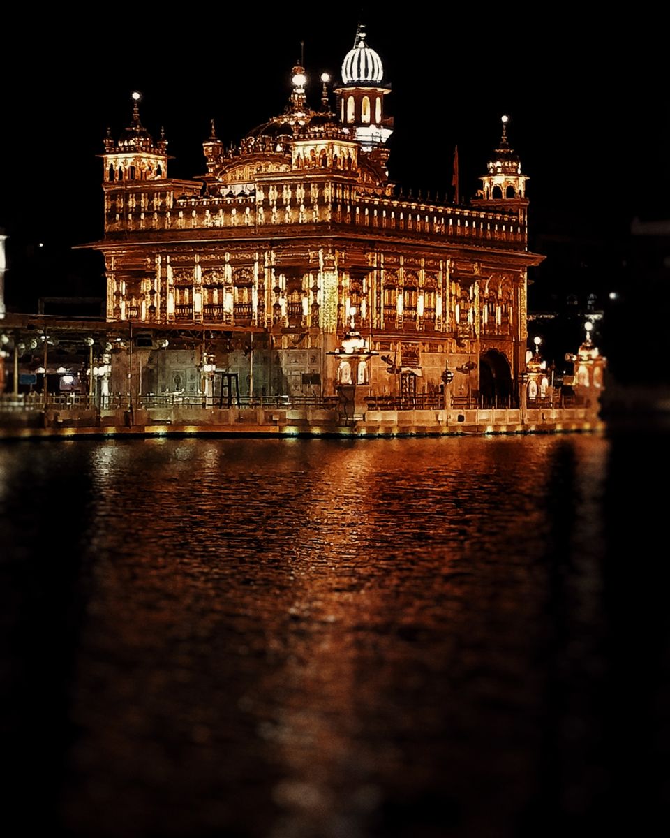 Photo of Mesmerized by the beauty of golden temple by Rahul chaganti