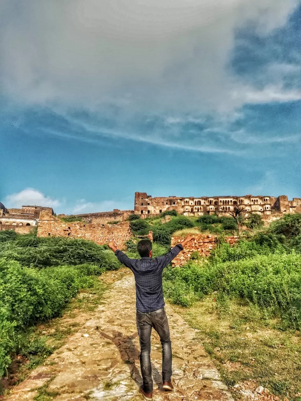 Photo of Rajsthan's unknown Haunted Architecture. by Suraj Sharma
