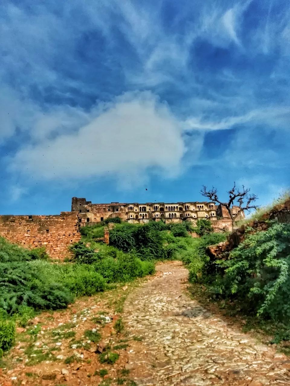 Photo of Rajsthan's unknown Haunted Architecture. by Suraj Sharma
