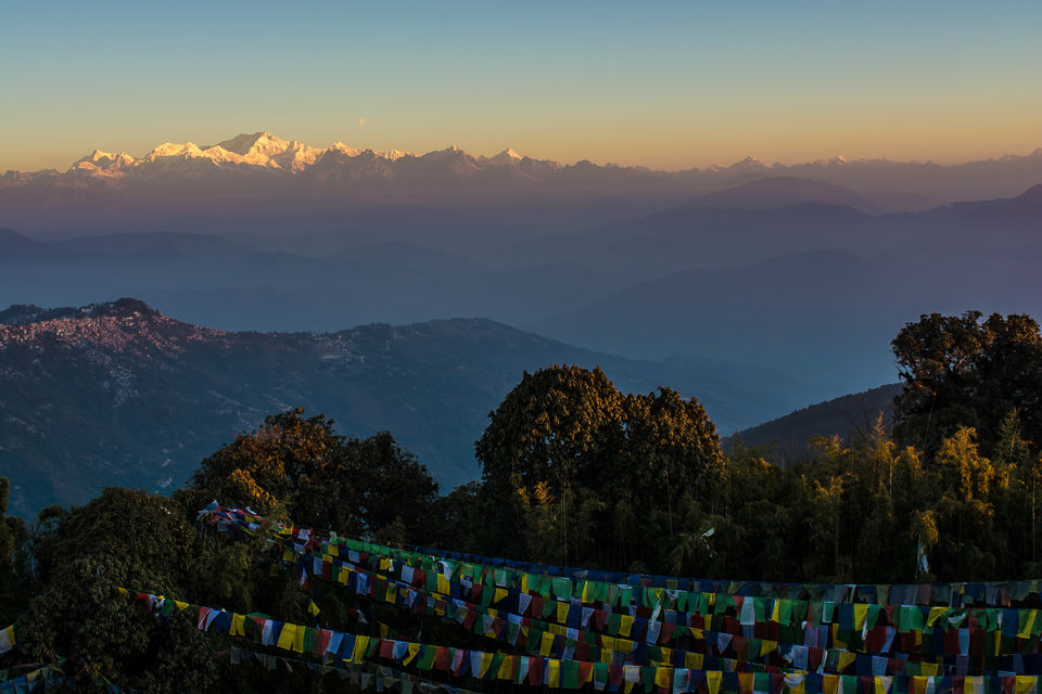 Photo of Tiger Hill Sunrise Observatory, Darjeeling, West Bengal, India by Havneet Pal Singh