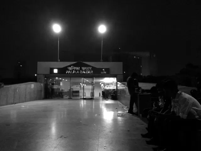 Photo of Palika Bazar, Palika Bazar, Connaught Place, New Delhi, Delhi 110001, India by Snehit