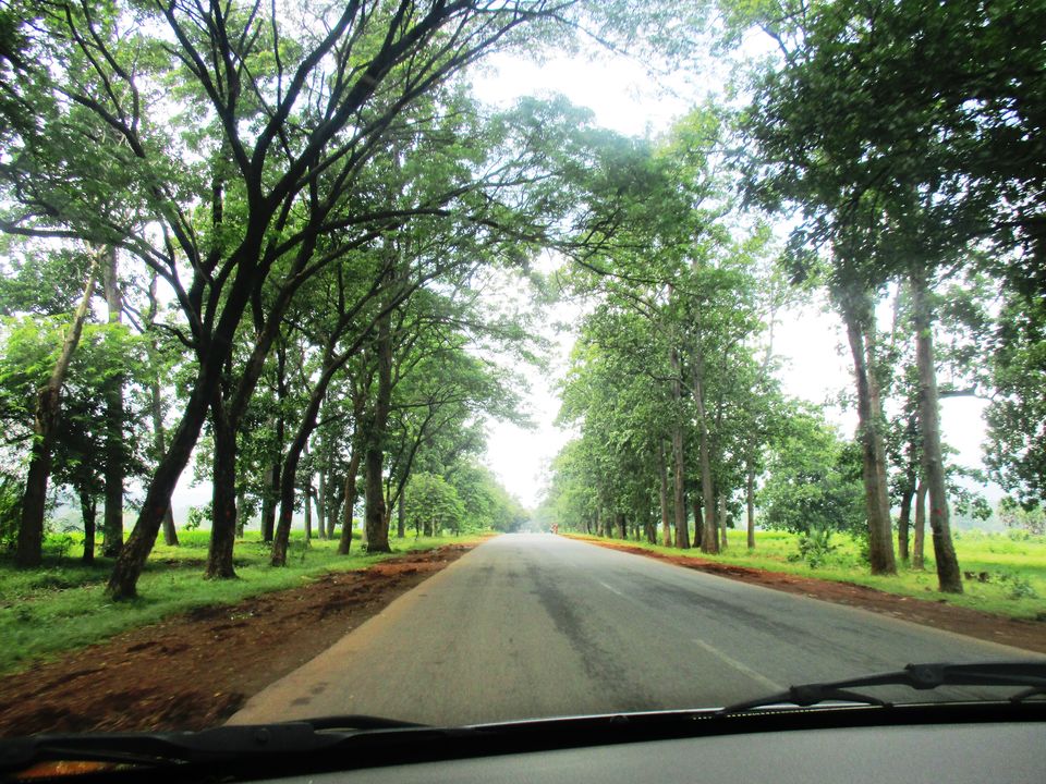 Photo of Six Hacks when you are on a Long Road Journey 1/2 by Maitri .