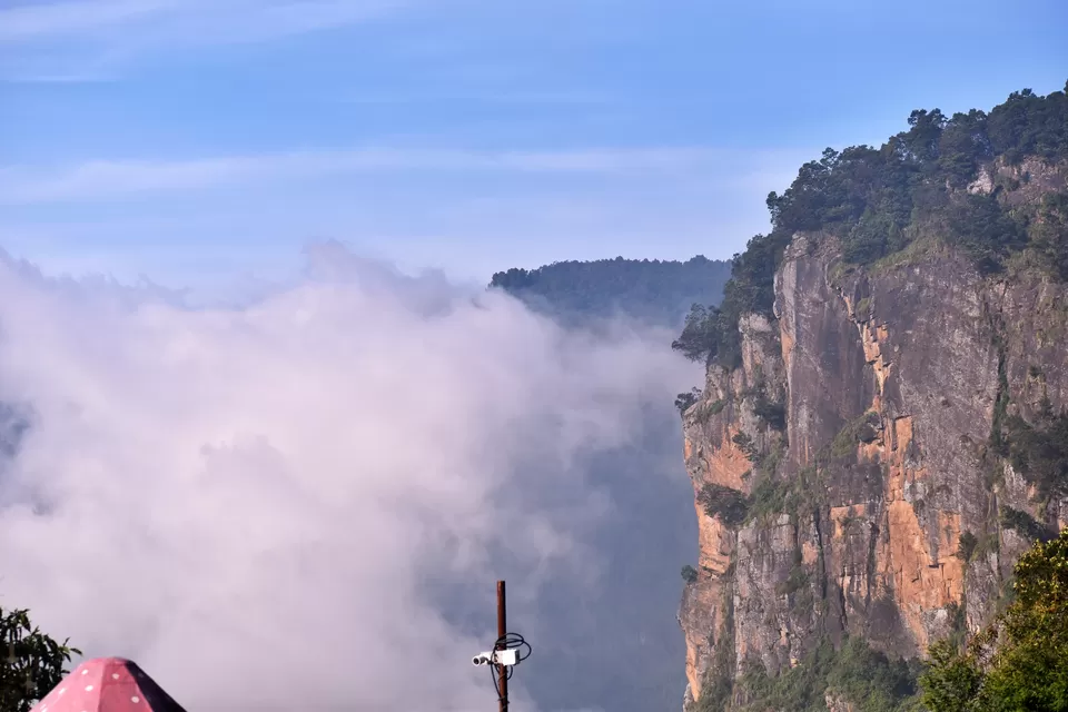 Photo of Pillar Rocks Viewpoint, Pillar Rocks Road, Kodaikanal, Tamil Nadu, India by Ayush Chandra