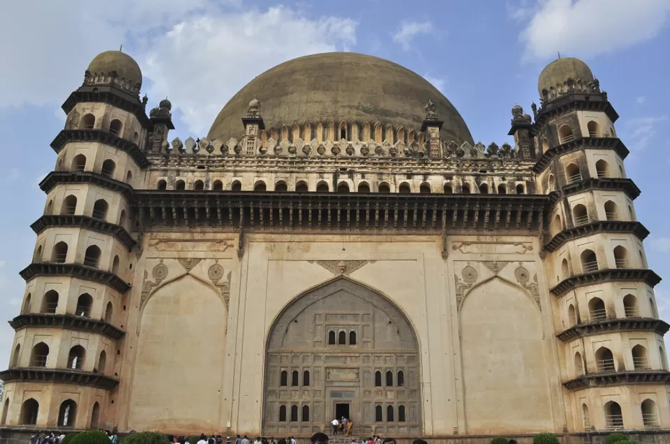 Photo of Gol Gumbaz, Jadar Galli, Vijayapura, Karnataka 586104, India by Gaurav Ray