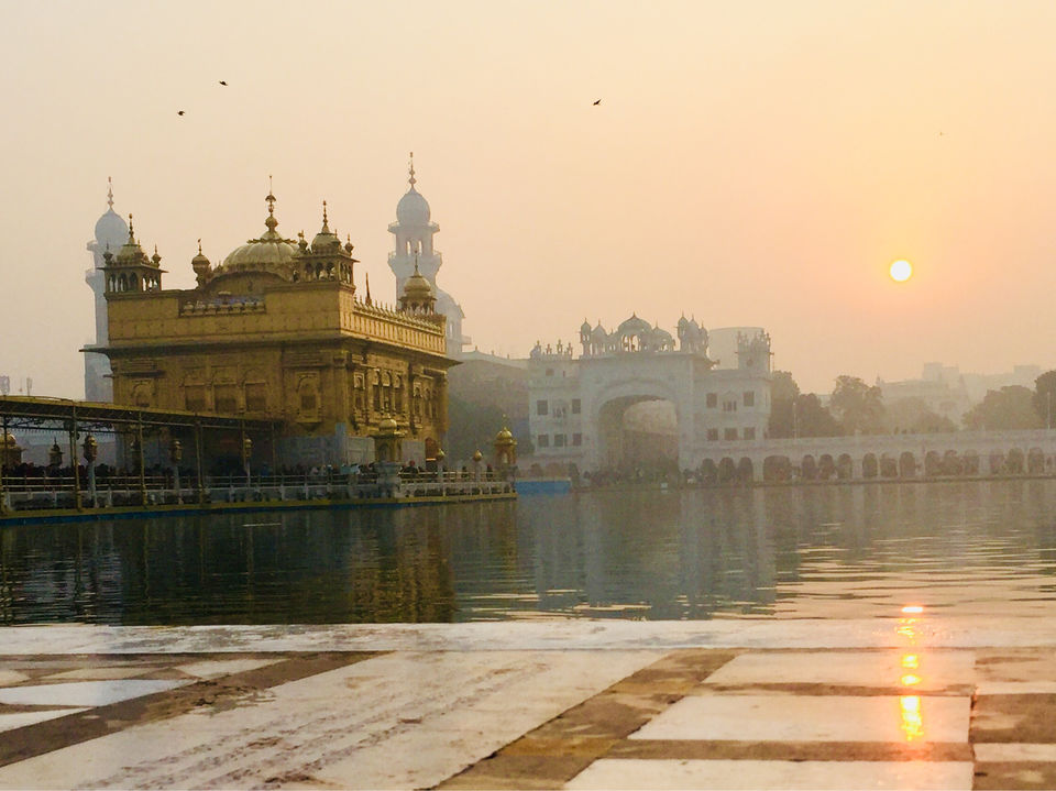 Photo of Golden temple, Atta Mandi, Katra Ahluwalia, Amritsar, Punjab, India by Raveendra Mrkc