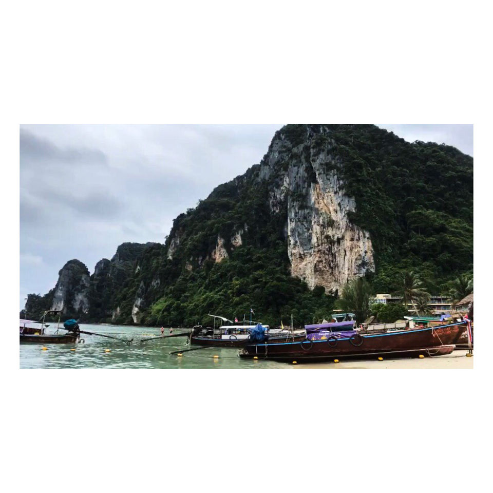Photo of Maya Bay, Thailand by Sakshi Chaudhary