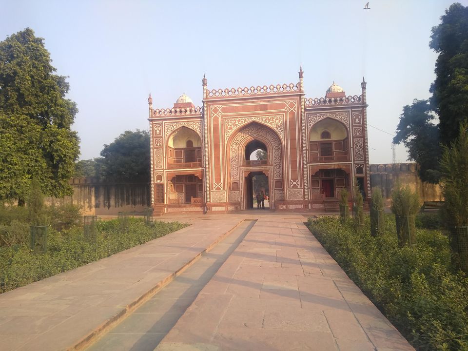 Photo of A Glimpse Of Agra Within 36 Hours by Sudarshan Gupta