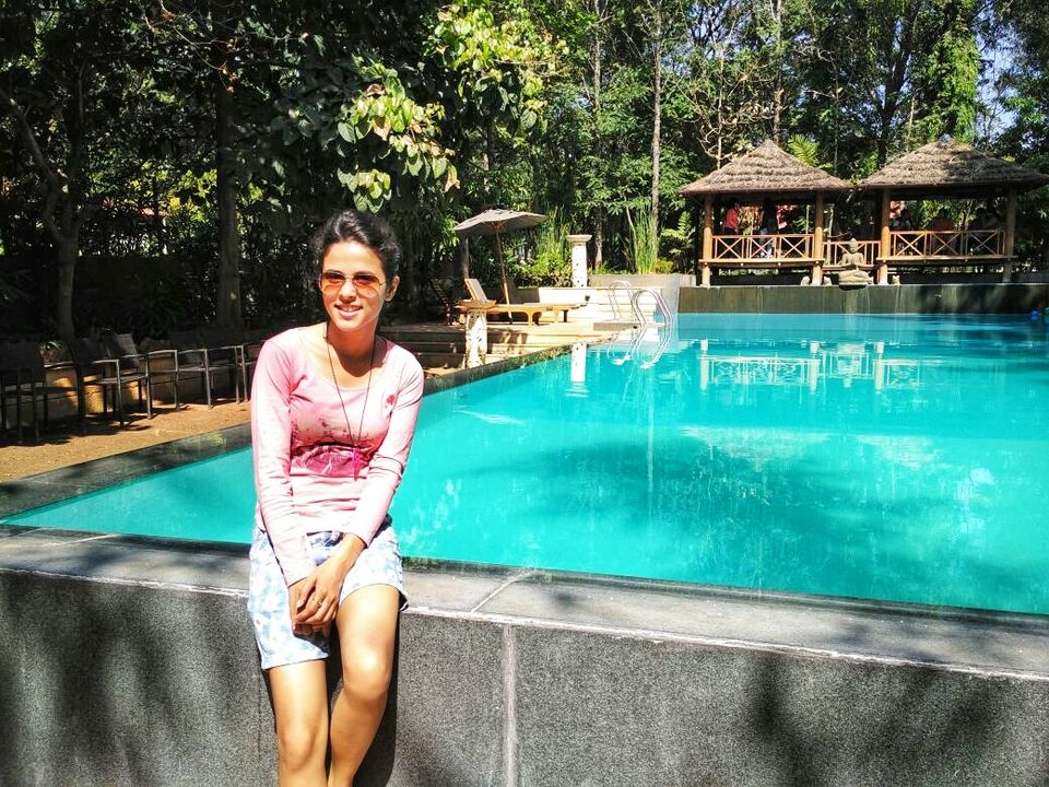 Photo of Fish SPA in fish pool for FREE!! A Luxurious Day in Discovery Village Bangalore, #luxurygetaway 2/6 by Runa Nath