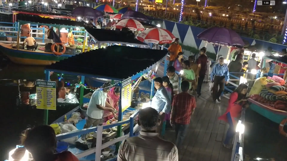 Photo of India's first Floating Market in Kolkata , #cityofjoy, #floating_market 3/7 by Runa Nath