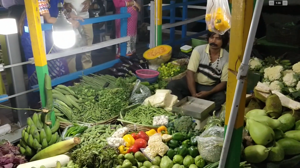 Photo of India's first Floating Market in Kolkata , #cityofjoy, #floating_market 6/7 by Runa Nath