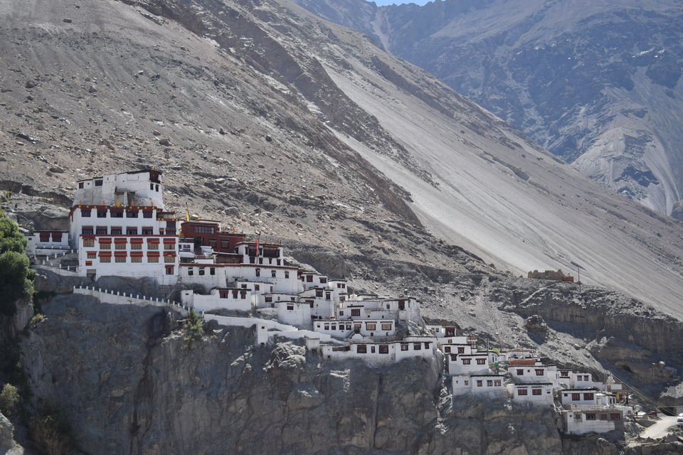 Photo of Drive through Highest Motorable Road to Nubra Valley by Apeksha Mahto