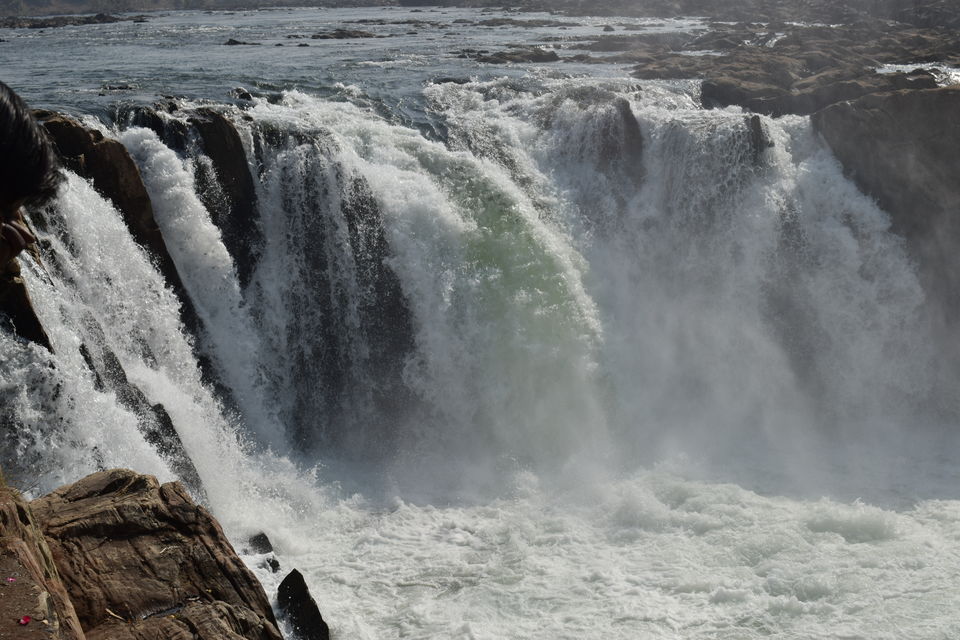Photo of Bhedaghat Water Fall, Jabalpur, Madhya Pradesh, India by Apeksha Mahto