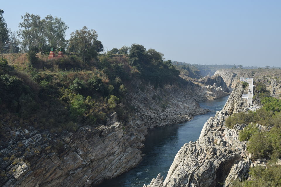 Photo of Bhedaghat Water Fall, Jabalpur, Madhya Pradesh, India by Apeksha Mahto