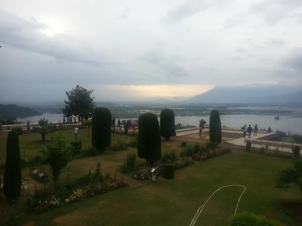 Photo of Dal Lake, Srinagar by Shashank Vashishth
