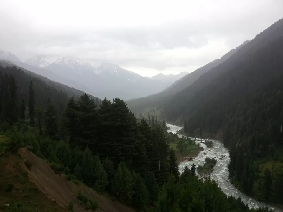 Photo of Valley view on the way to Aru by Shashank Vashishth