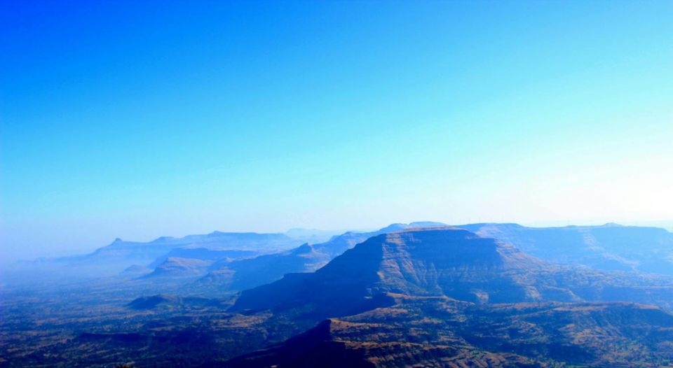 Photo of Try THIS ROUTE to Mount Kalsubai, the highest peak of Maharashtra, if you dare! 18/20 by Arthi