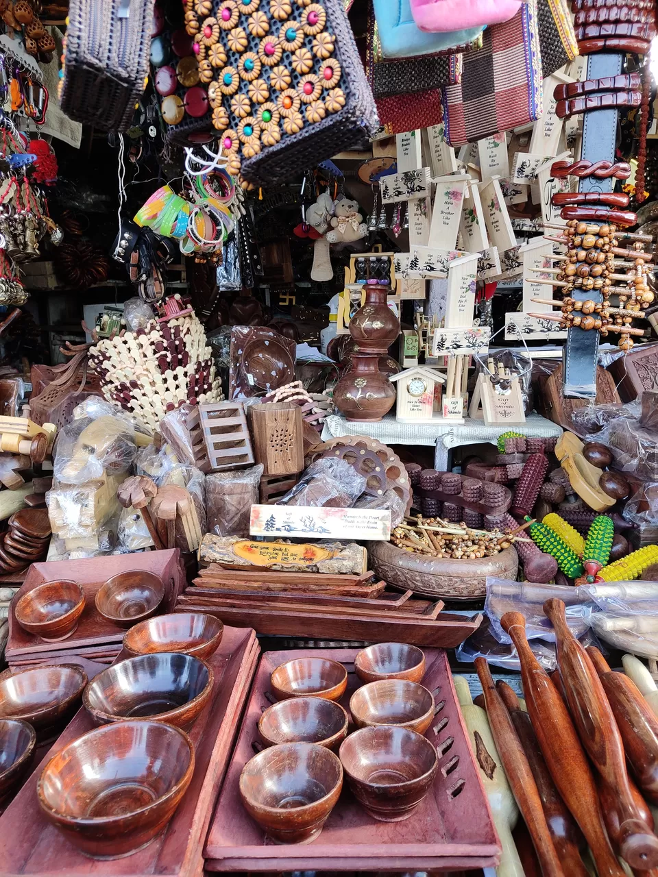 Photo of Lakkar Bazar, Shimla, Himachal Pradesh, India by Riya Ghosh