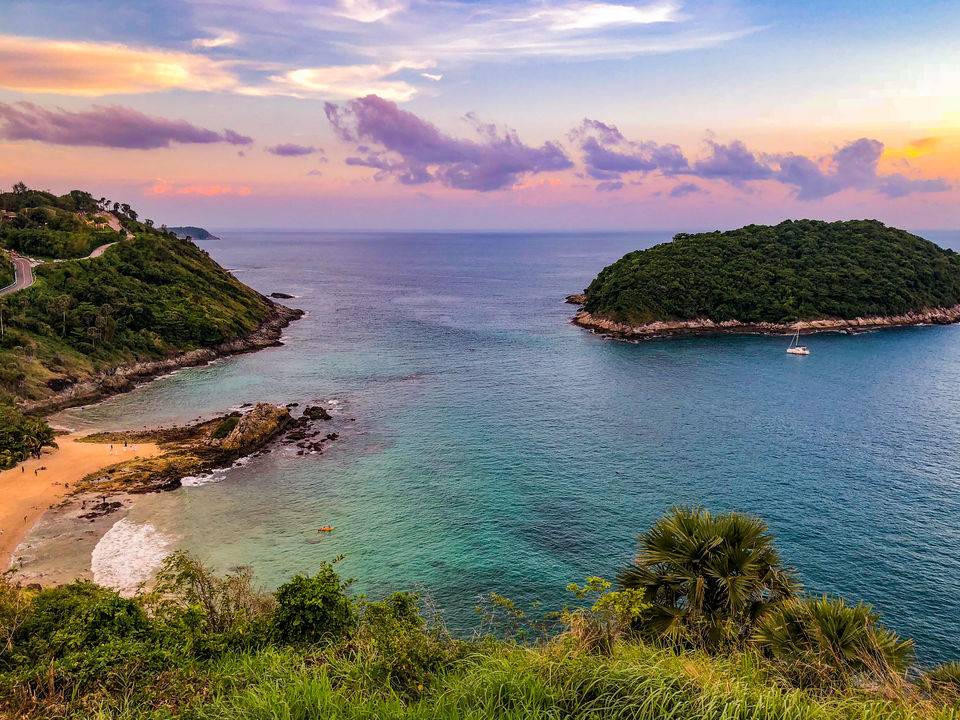 Photo of Patong Beach, Pa Tong, Kathu District, Phuket, Thailand by Swati Chaturvedi