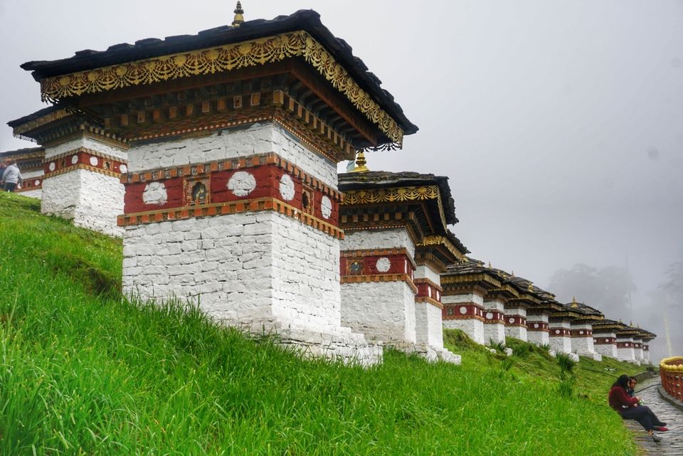 Photo of Dochula Chorten, Trashigang-Semtokha Highway, Hungtso, Bhutan by Swagata Nath