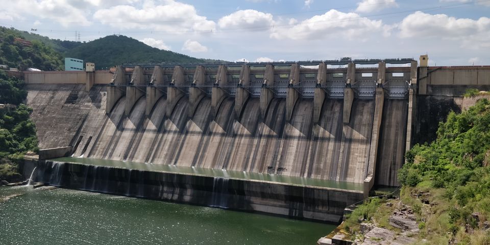 Photo of Srisailam Dam, Andhra Pradesh by Yagni sairam