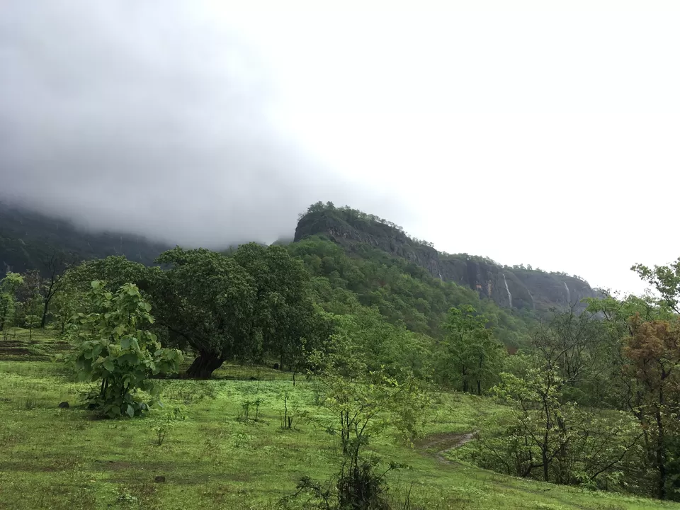 Photo of Padarwadi, Maharashtra, India by Sash travel diaries