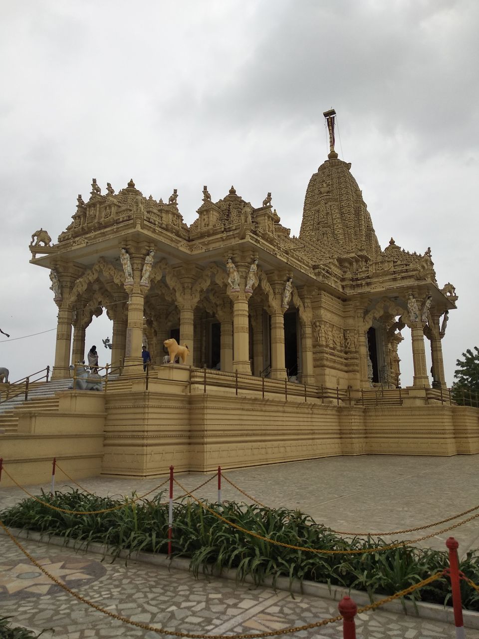 Photo of Jain temples of Gujarat(108 Parasnath) by kvshah