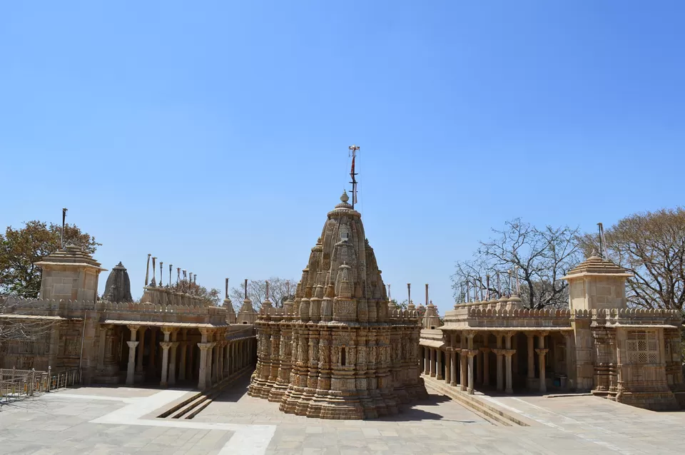 Photo of Jain Swethamber Temple, Chittorgarh Fort Village, Chittorgarh, Rajasthan, India by kvshah