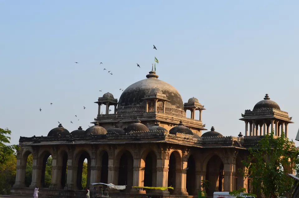 Photo of Roja-roji Dargah Sharif, Sojali, Gujarat, India by kvshah