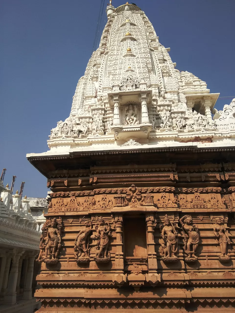 Photo of Panchasara Parshwanath Tirth, Patan (Panchasara Jain Temple), Egara, Gungdipati Part, Gujarat, India by kvshah
