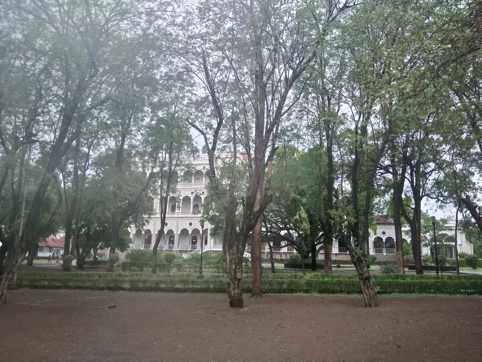 Photo of Aga Khan Palace, Palace View Society, Kalyani Nagar, Pune, Maharashtra, India by kvshah