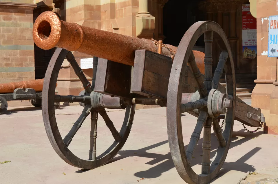 Photo of Pragmahal Palace, Old Dhatia Falia, Bhuj, Gujarat, India by kvshah