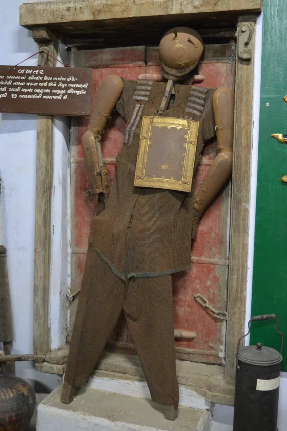 Photo of Aaina Mahal, Old Dhatia Falia, Bhuj, Gujarat, India by kvshah