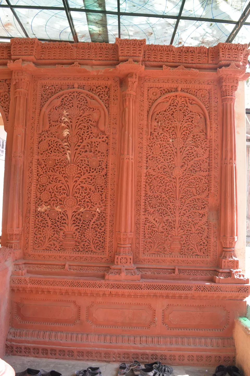 Photo of Aaina Mahal, Old Dhatia Falia, Bhuj, Gujarat, India by kvshah