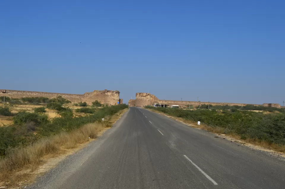 Photo of Lakhpat Fort, Kot Lakhpat, Gujarat, India by kvshah