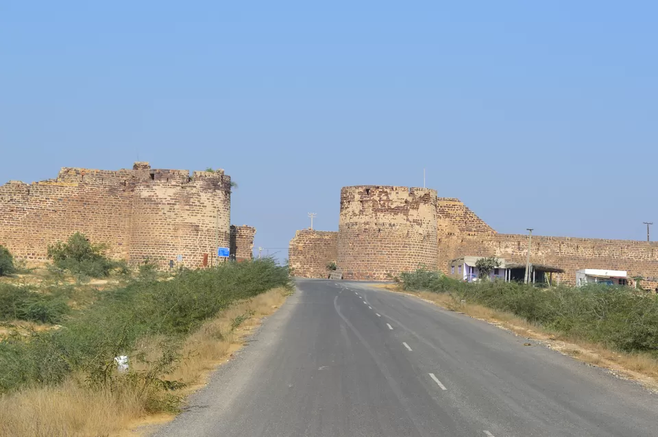 Photo of Lakhpat Fort, Kot Lakhpat, Gujarat, India by kvshah