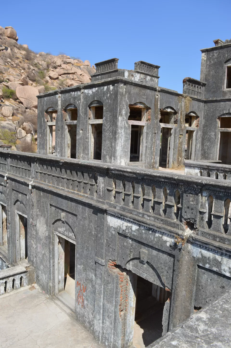 Photo of Idar Fort, Gujarat, India by kvshah