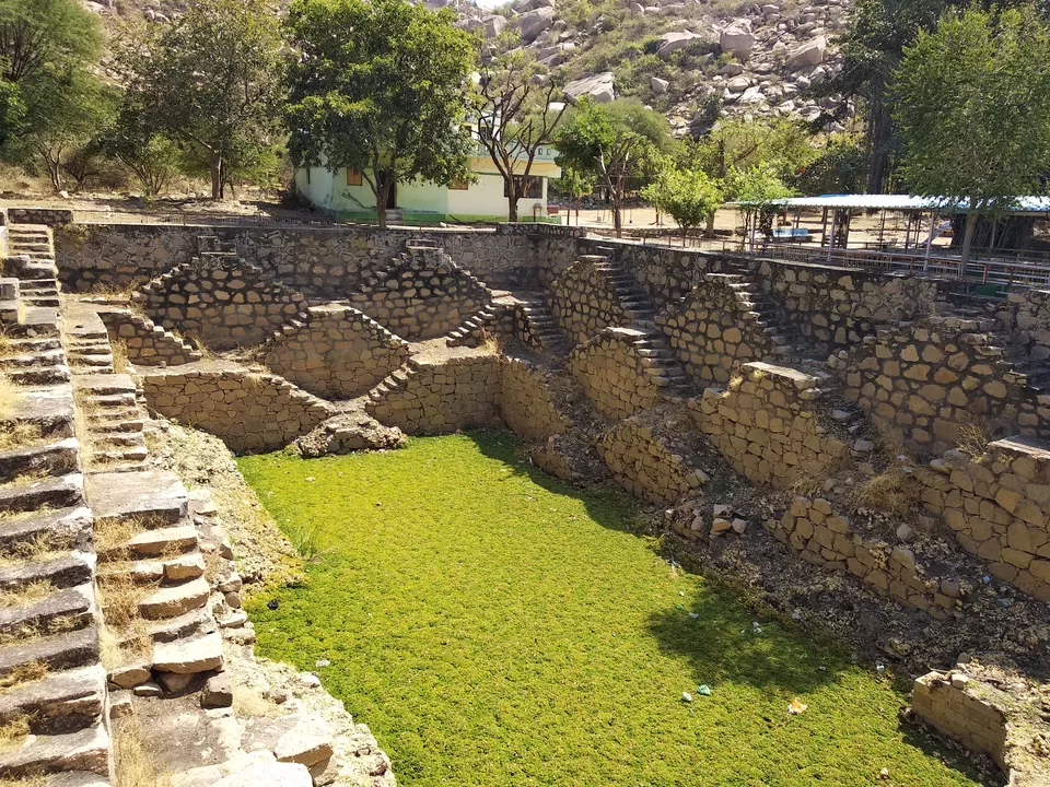 Photo of Idar Fort, Gujarat, India by kvshah