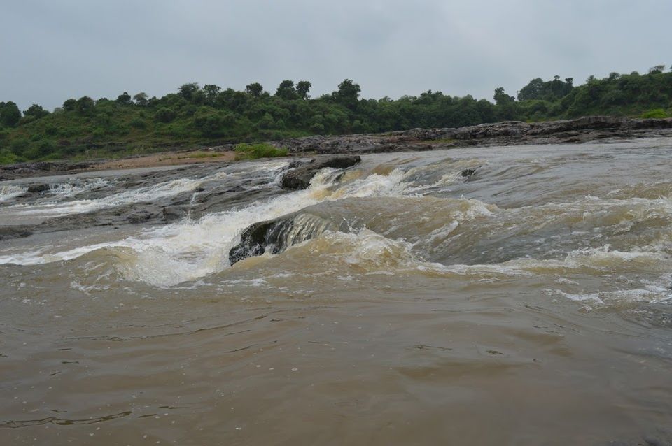 Monsoon season only WATERFALL Zanazari , Gujarat Tripoto