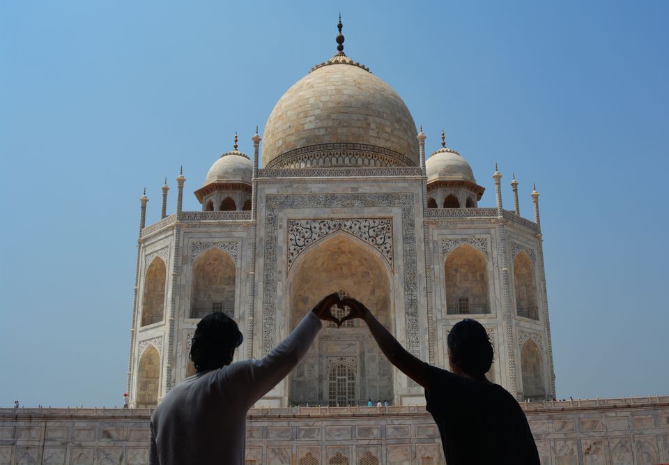 Photo of Taj Mahal, Dharmapuri, Forest Colony, Tajganj, Agra, Uttar Pradesh, India by crazy interest