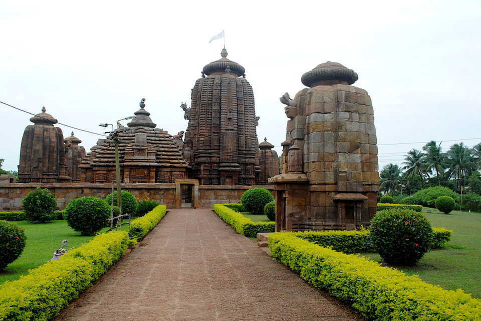 Photo of BHUBANESWAR - TEMPLE CITY OF INDIA 9/17 by Vinayak Verma