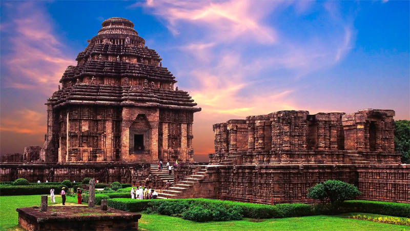 Photo of BHUBANESWAR - TEMPLE CITY OF INDIA 11/17 by Vinayak Verma