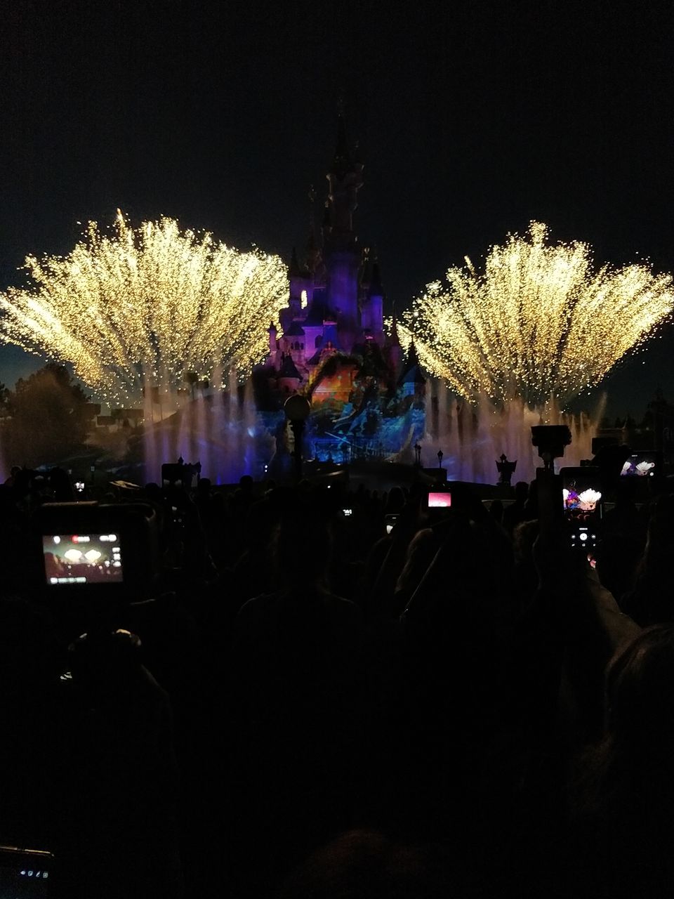 Photo of Disneyland Park, Paris, France by Shweta Landge