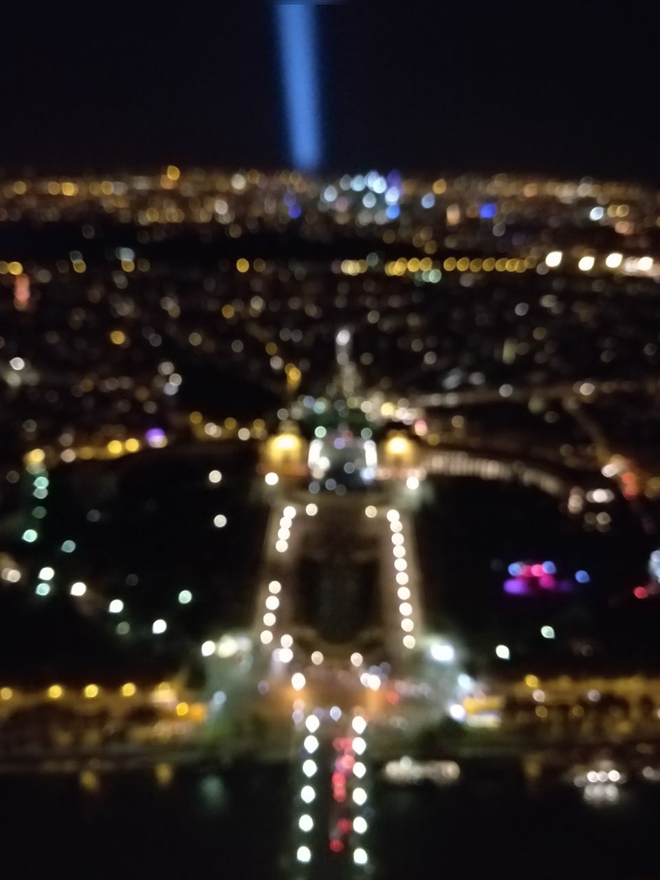 Photo of Eiffel Tower, Avenue Anatole France, Paris, France by Shweta Landge