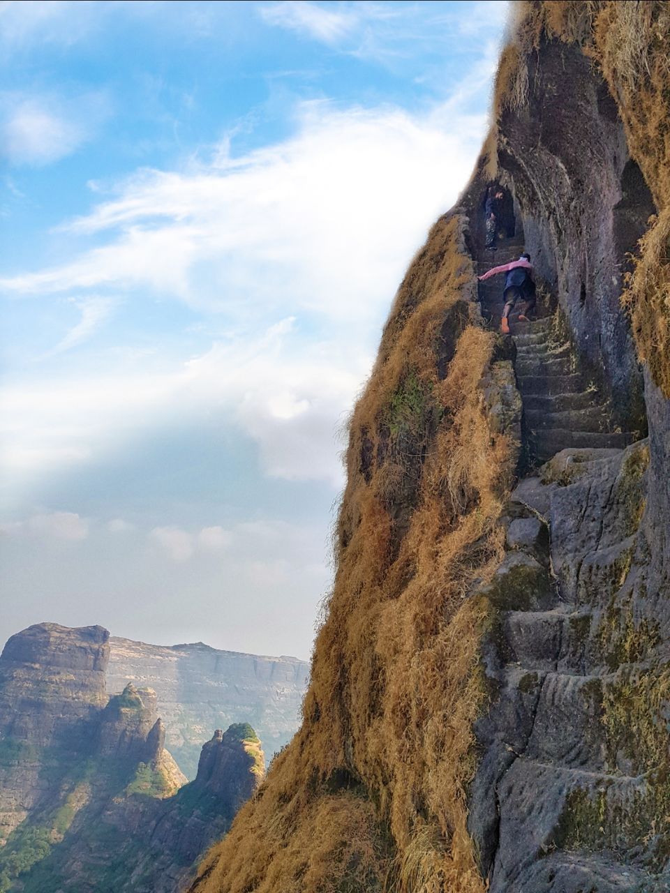 Photo of Alang Fort, Ambewadi, Maharashtra, India by Swapnil Jagtap