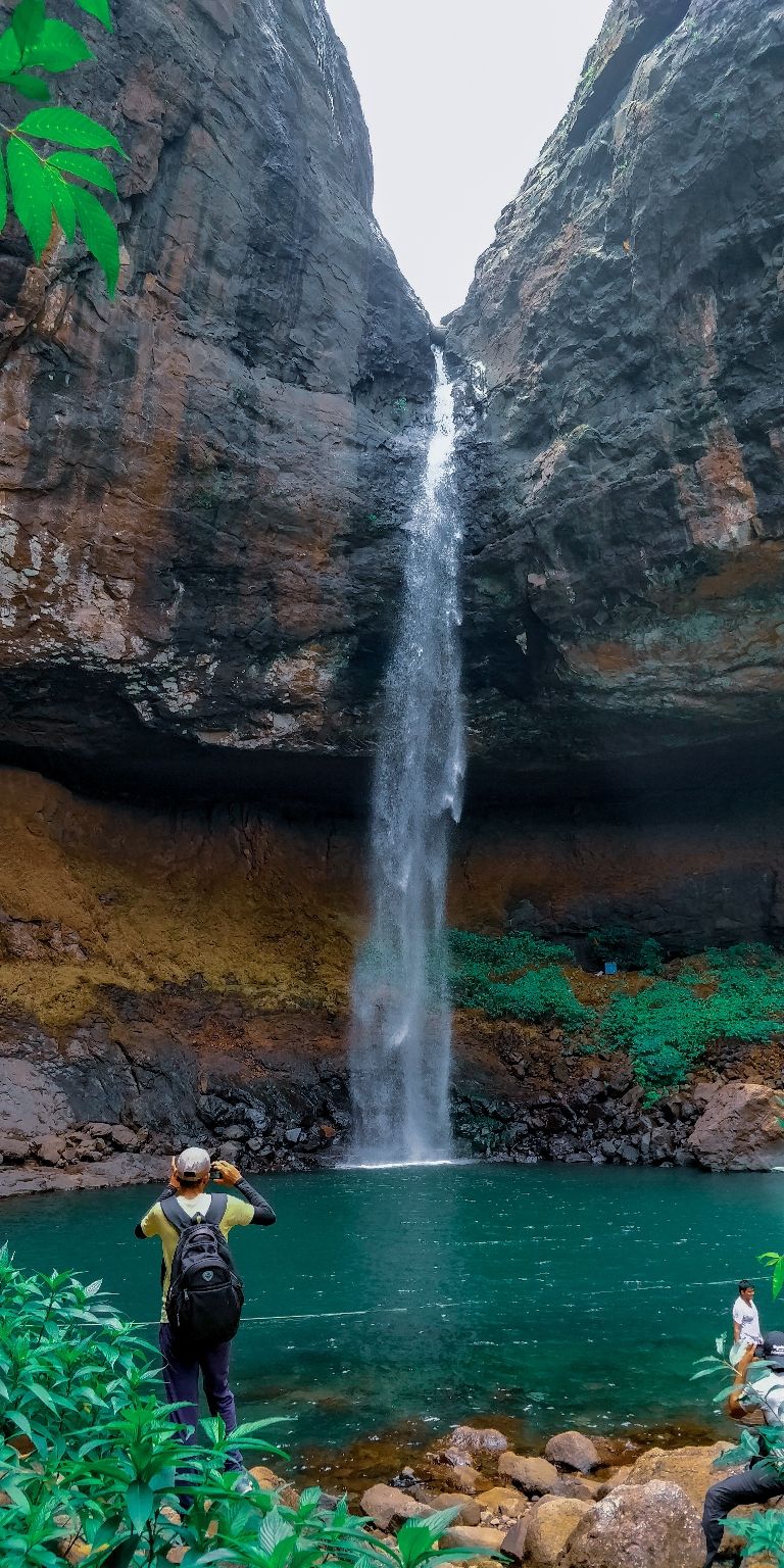 Photo of Devkund waterfall Trek, Patnus, Maharashtra, India by Swapnil Jagtap