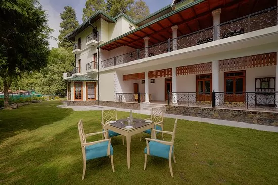 Photo of WelcomHeritage Ashdale, Mallital, Nainital, Uttarakhand, India by Gobbling Wanderer