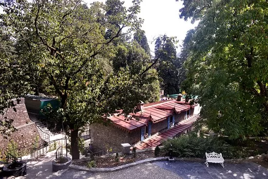 Photo of WelcomHeritage Ashdale, Mallital, Nainital, Uttarakhand, India by Gobbling Wanderer