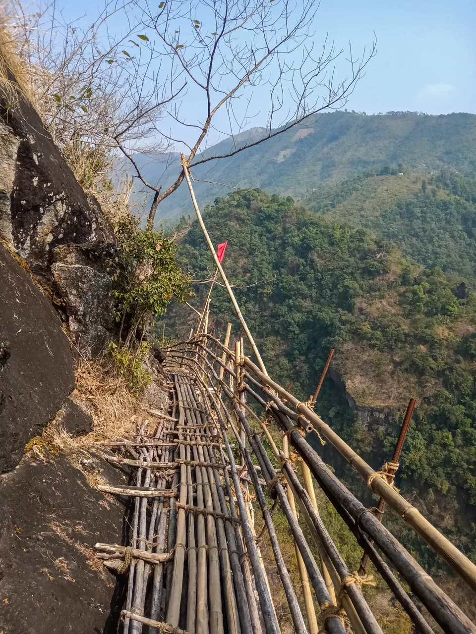 Photo of Hiking the Mawryngkhang- the scariest trek of Meghalaya ! by Chiranjeeb Sonowal