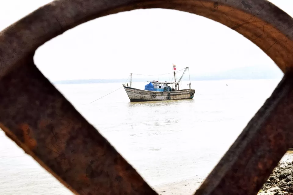 Photo of Tadadi Fishing Harbour, Kelaginstala, Karnataka, India by Rohan Ganesh
