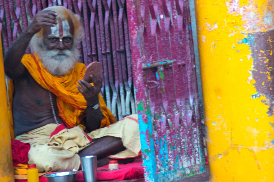 Photo of Model Babas Of Varanasi 6/16 by Rohan Ganesh